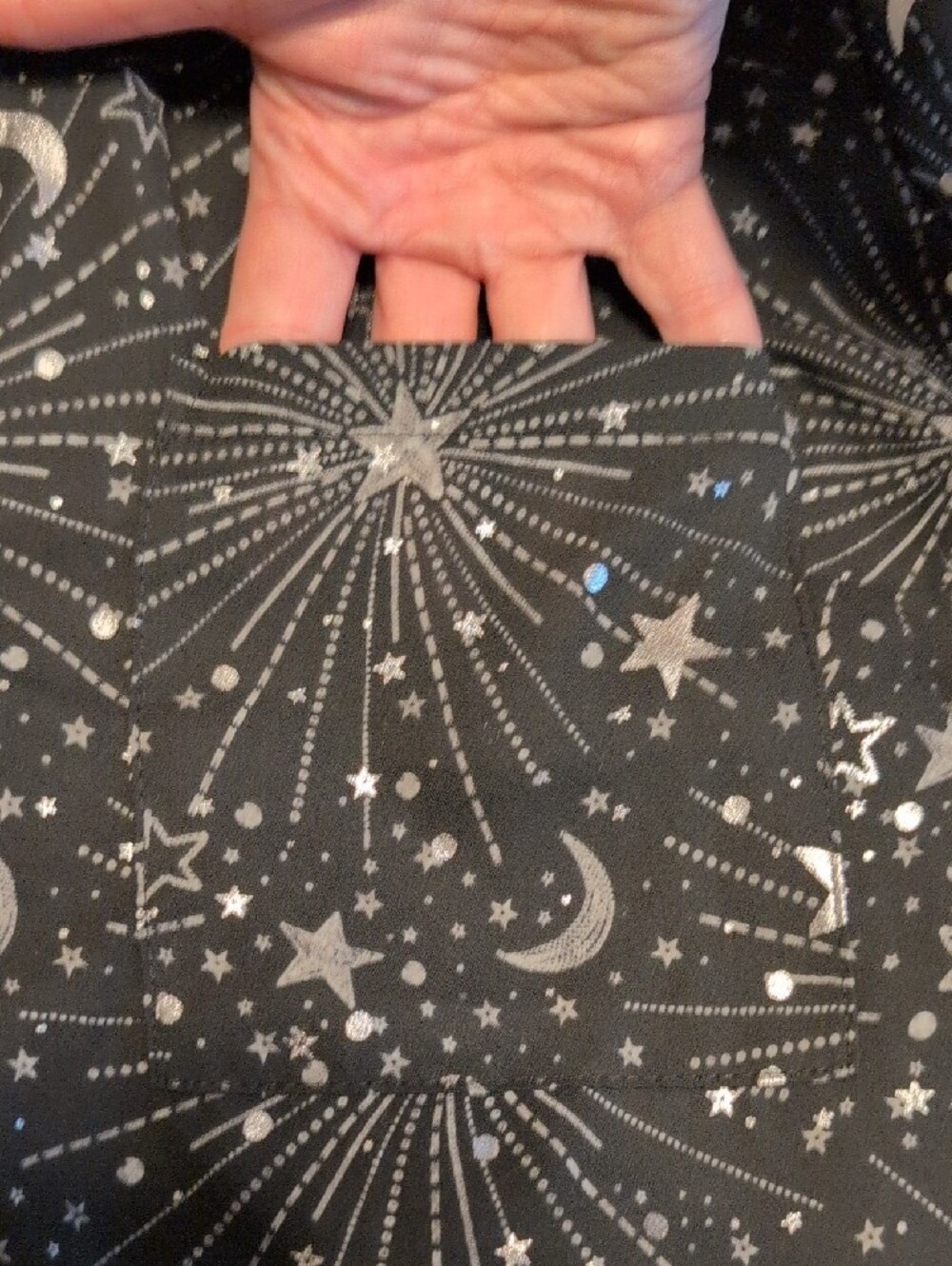 Torrid Harper Black Celestial Print Women’s Blouse Size 00 - Picture 4 of 5
